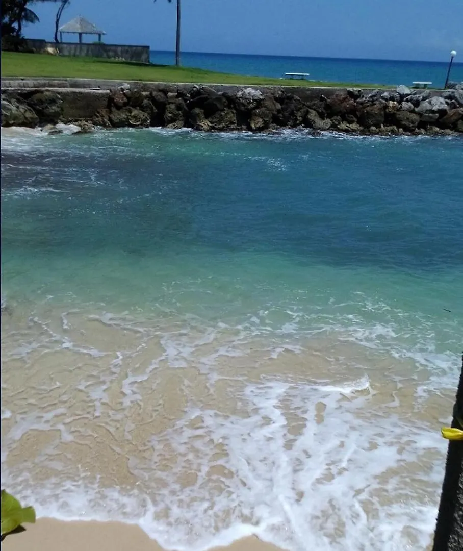 Beachfront 3 bedroom house Tower Isle 0*,  Jamaica